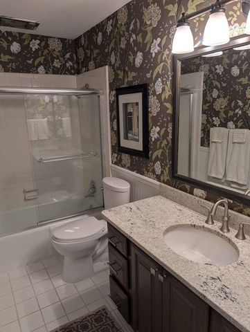 255 Heathwood Drive, Spartanburg, SC 29307