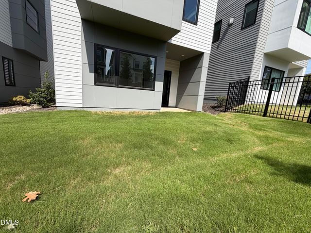 221 Woodsborough Place, Raleigh, NC 27601