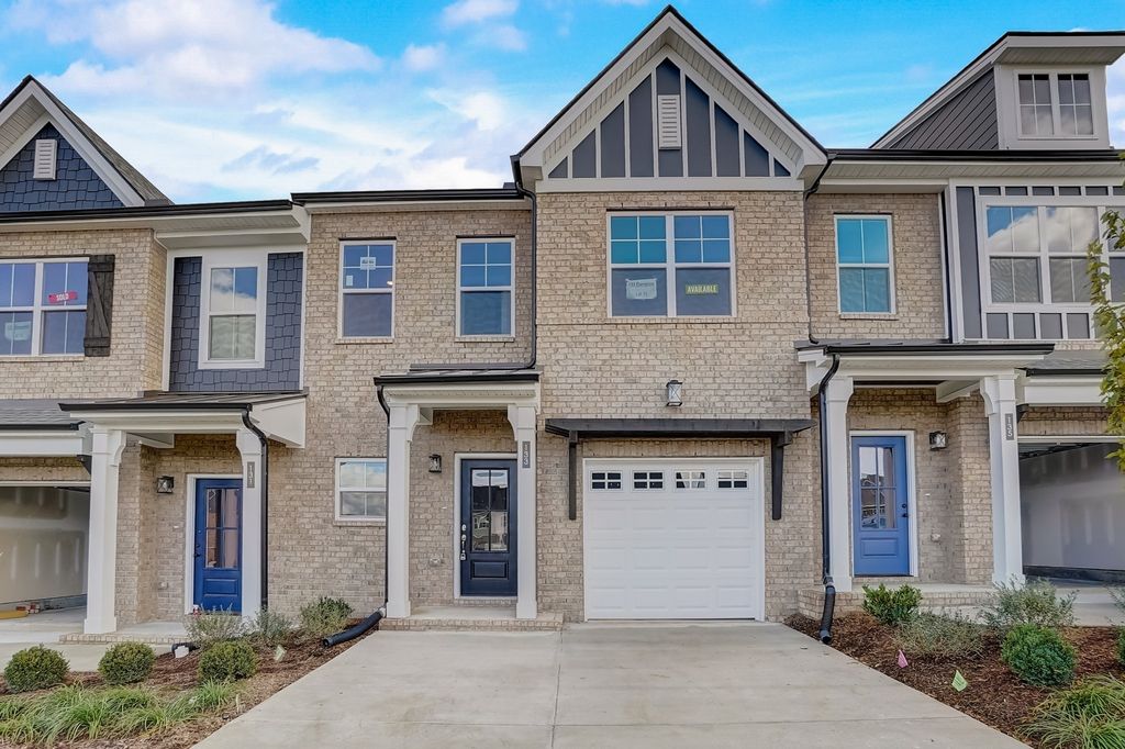 163 Rothwood PVT Drive, Hendersonville, TN 37075