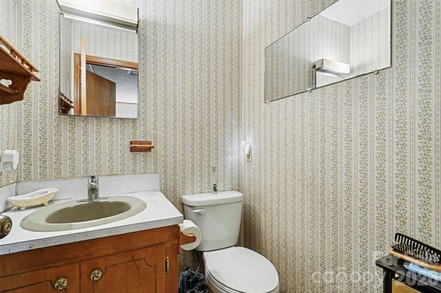 7707 Waxhaw Highway, Waxhaw, NC 28173