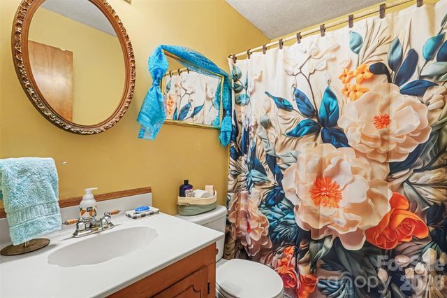 7707 Waxhaw Highway, Waxhaw, NC 28173