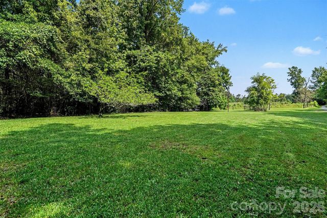 7707 Waxhaw Highway, Waxhaw, NC 28173