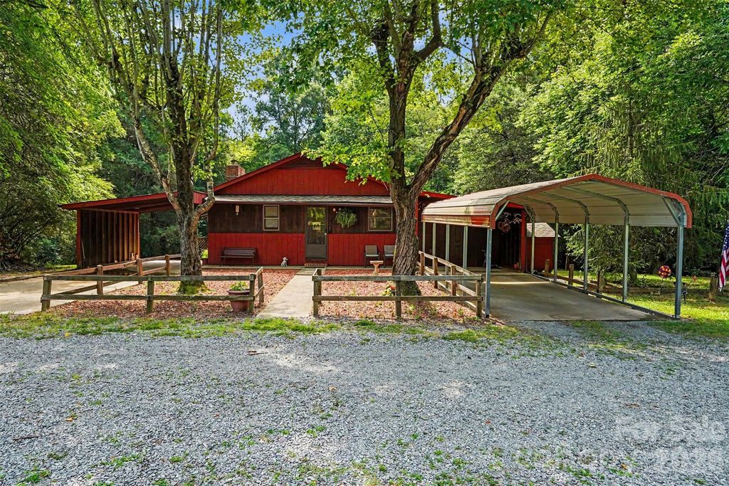 7707 Waxhaw Highway, Waxhaw, NC 28173