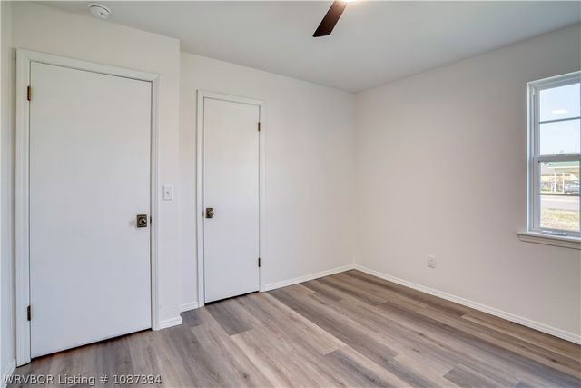 2 S 15th Street, Lavaca, AR 72941