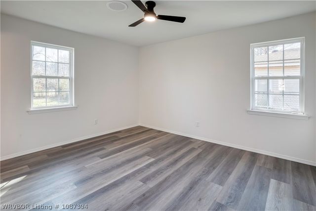 2 S 15th Street, Lavaca, AR 72941