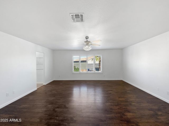 41636 W WARREN Lane, Maricopa, AZ 85138