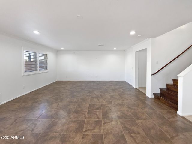 41636 W WARREN Lane, Maricopa, AZ 85138