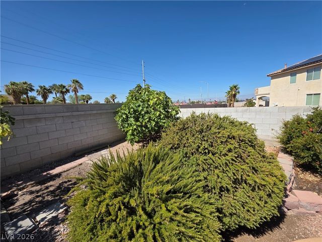 6323 Mahogany Peak Avenue, Las Vegas, NV 89110