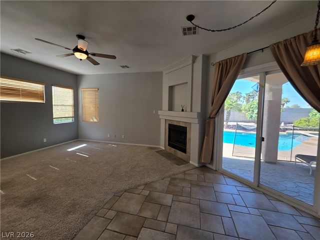 6323 Mahogany Peak Avenue, Las Vegas, NV 89110