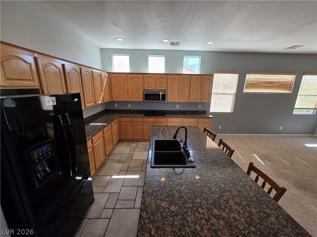 6323 Mahogany Peak Avenue, Las Vegas, NV 89110