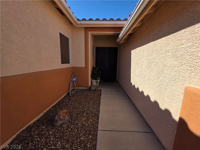 6323 Mahogany Peak Avenue, Las Vegas, NV 89110