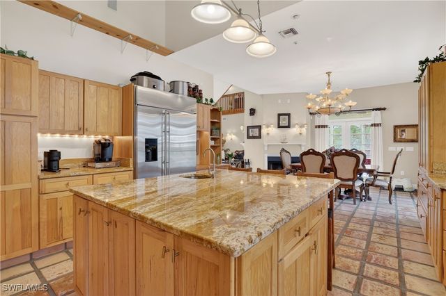 685 11th ST NW, Naples, FL 34120