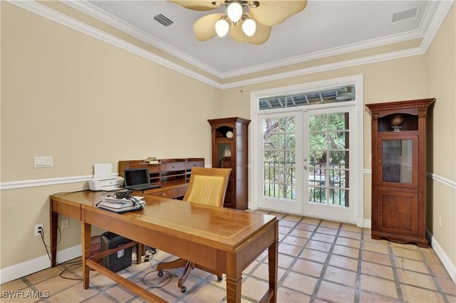 685 11th ST NW, Naples, FL 34120