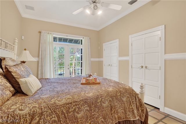 685 11th ST NW, Naples, FL 34120