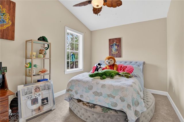 685 11th ST NW, Naples, FL 34120