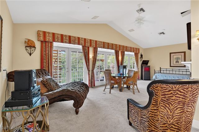 685 11th ST NW, Naples, FL 34120