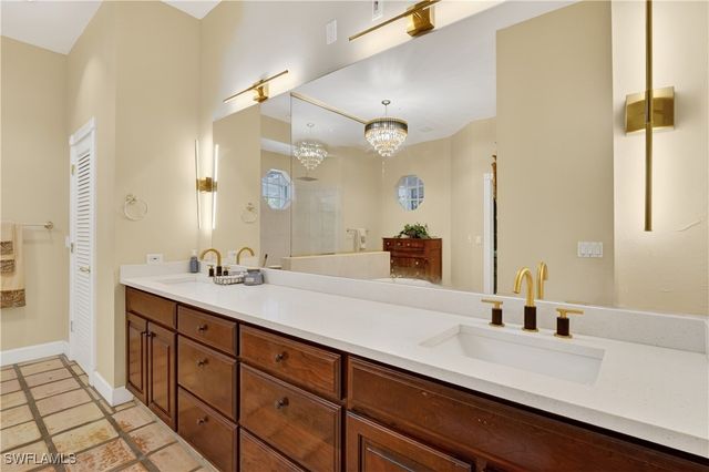 685 11th ST NW, Naples, FL 34120