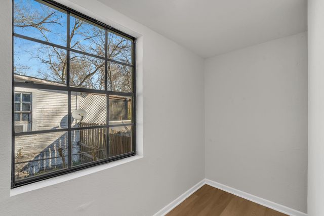 1202 N Tenth St., Longview, TX 75601