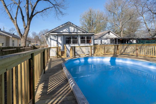 1202 N Tenth St., Longview, TX 75601