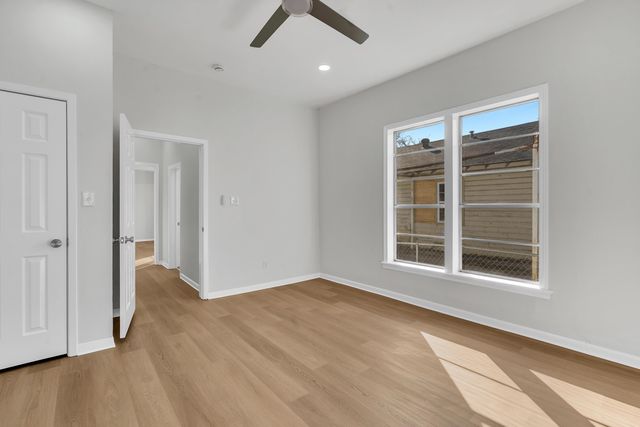 1202 N Tenth St., Longview, TX 75601