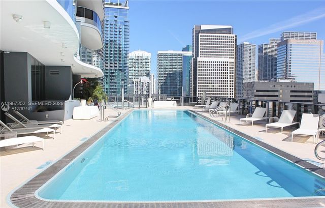1000 Brickell Plaza 4506, Miami, FL 33131