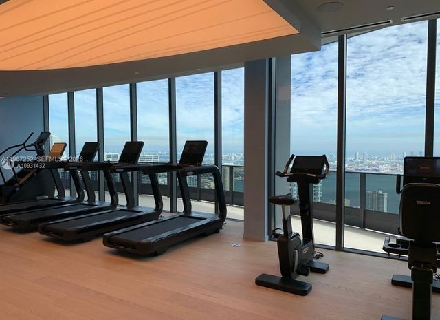 1000 Brickell Plaza 4506, Miami, FL 33131