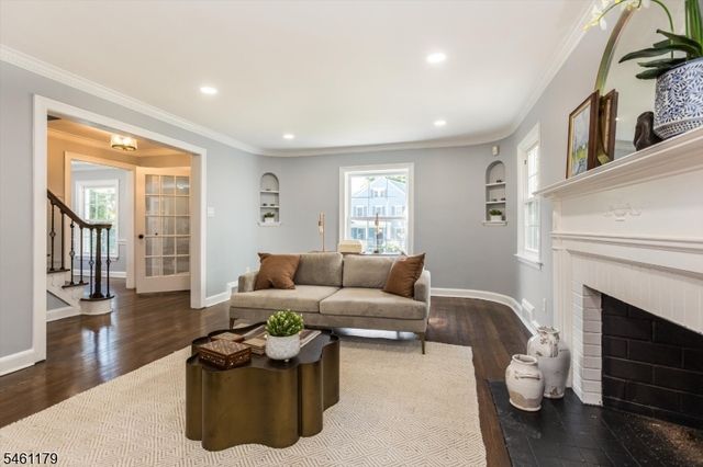 211 Conway Ct, South Orange Village Twp., NJ 07079