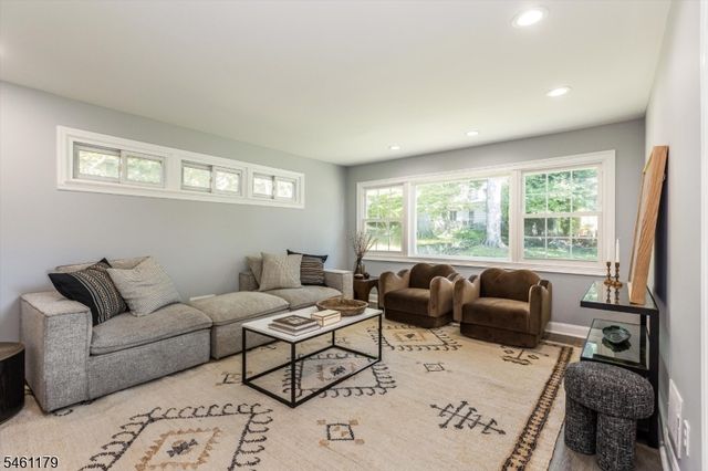 211 Conway Ct, South Orange Village Twp., NJ 07079