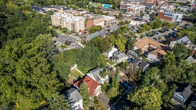 211 Conway Ct, South Orange Village Twp., NJ 07079