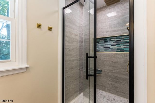 211 Conway Ct, South Orange Village Twp., NJ 07079
