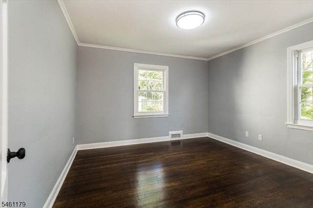 211 Conway Ct, South Orange Village Twp., NJ 07079