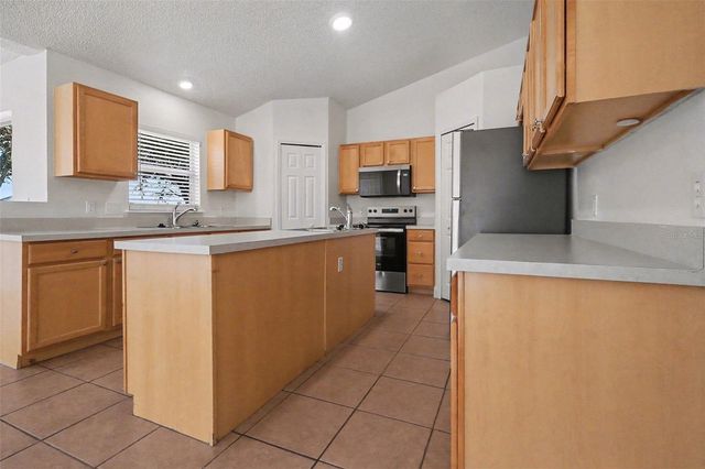 715 LOBELIA DRIVE, Davenport, FL 33837