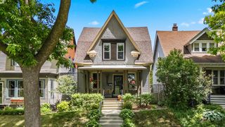 2726 N Bartlett AVENUE, Milwaukee, WI 53211