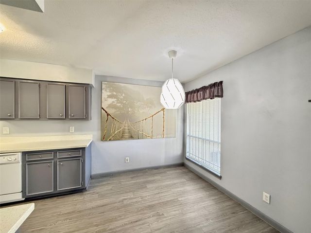 10721 Sandpiper Drive 162, Houston, TX 77096