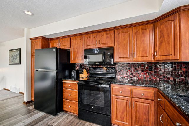 3250 Williams Lane, Mound, MN 55364