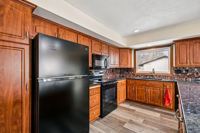 3250 Williams Lane, Mound, MN 55364