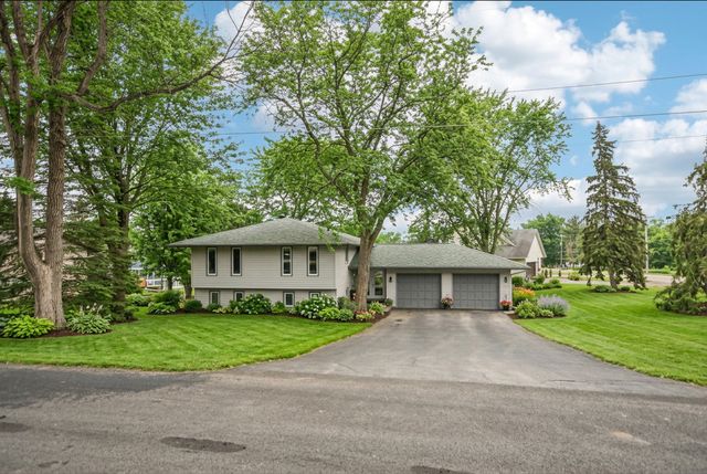 3250 Williams Lane, Mound, MN 55364