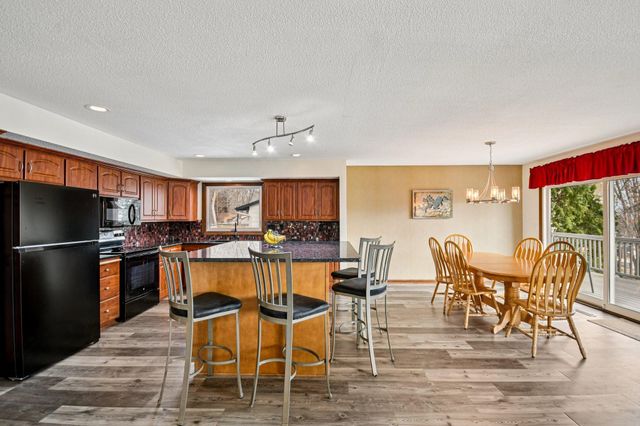 3250 Williams Lane, Mound, MN 55364