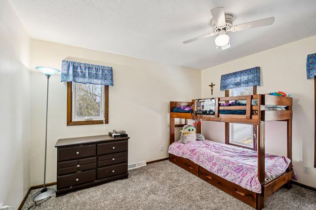 3250 Williams Lane, Mound, MN 55364