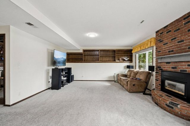 3250 Williams Lane, Mound, MN 55364