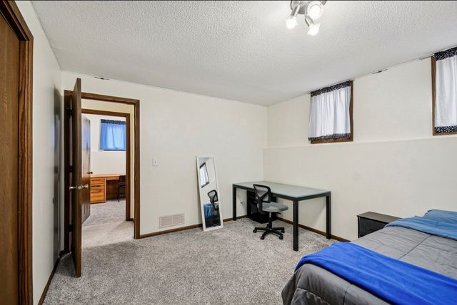 3250 Williams Lane, Mound, MN 55364