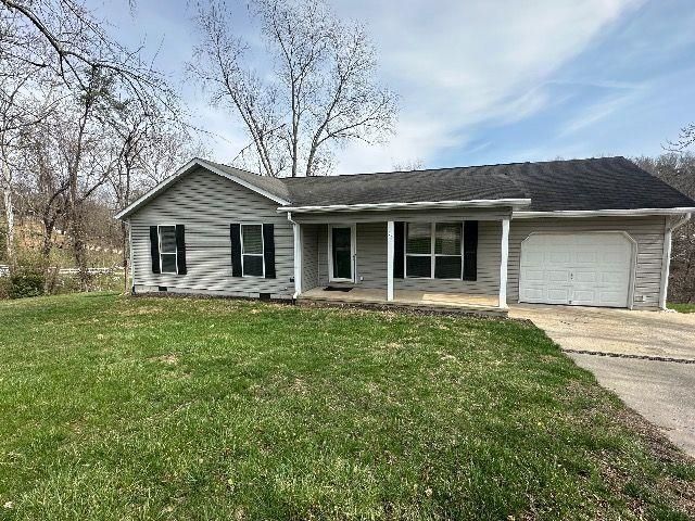 85 Macy Drive, Barboursville, WV 25504