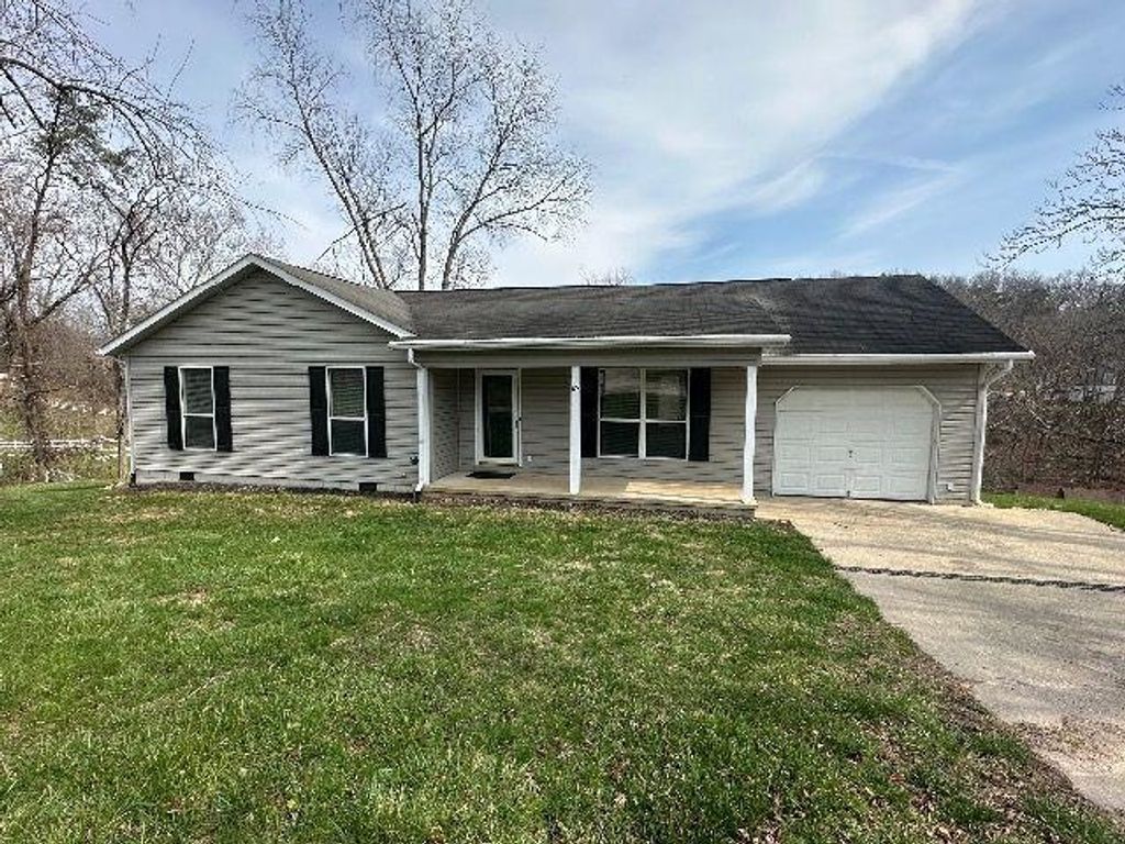 85 Macy Drive, Barboursville, WV 25504