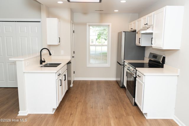106 Shearin Hills Drive, Castle Hayne, NC 28429