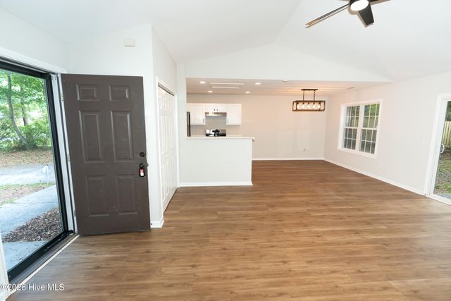 106 Shearin Hills Drive, Castle Hayne, NC 28429