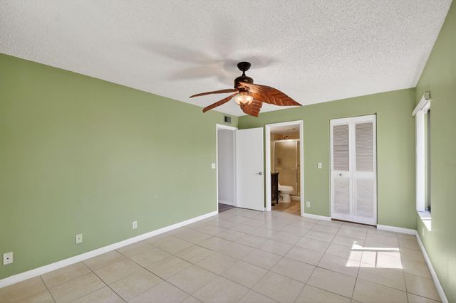 812 Sky Pine Way D3, Greenacres, FL 33415