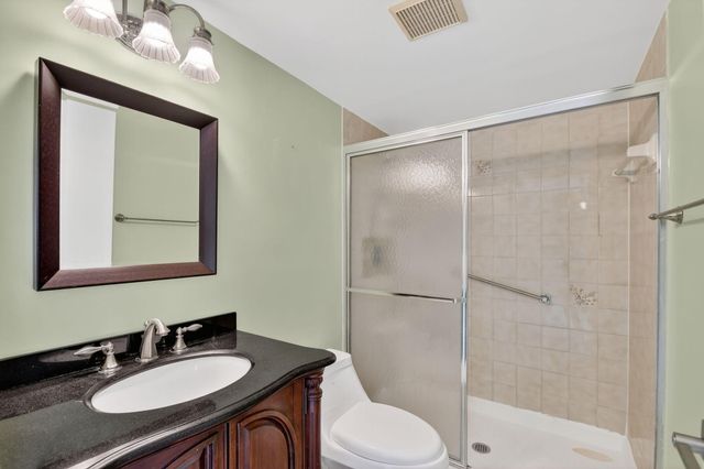 812 Sky Pine Way D3, Greenacres, FL 33415