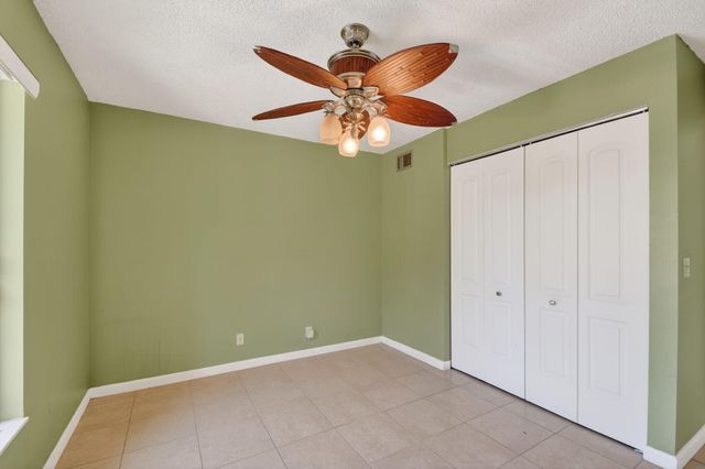 812 Sky Pine Way D3, Greenacres, FL 33415