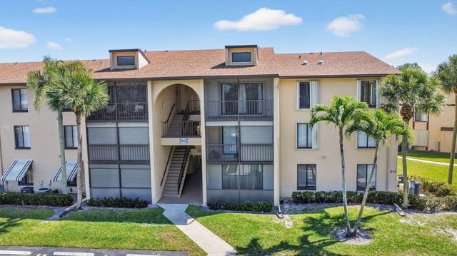 812 Sky Pine Way D3, Greenacres, FL 33415
