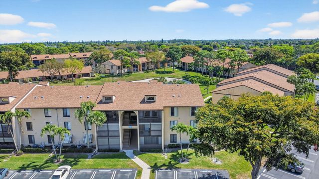 812 Sky Pine Way D3, Greenacres, FL 33415